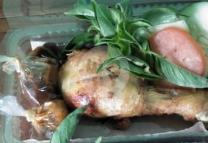 Rahasia Rasa Ayam Goreng Bebek Goreng Kohinur: Kudapan Wajib di Cilacap